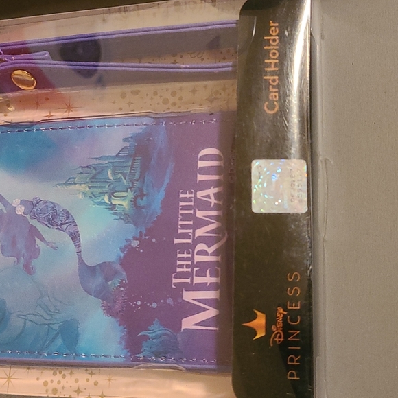Disney's The Little Mermaid Card Holder - Picture 3 of 6